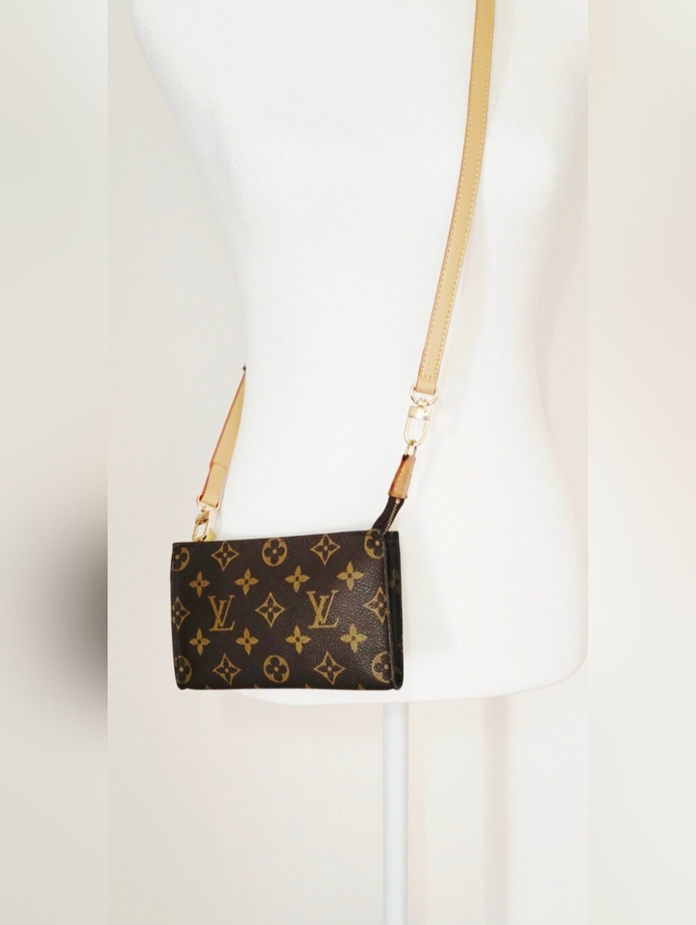 Authentic Louis Vuitton Monogram Pouch